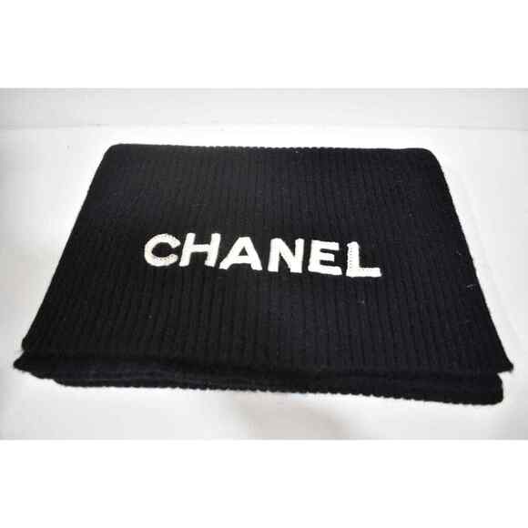 Chanel 22B Cashmere Black White Sequin CC Letter Logo Winter Scarf Shawl Wrap - Picture 5 of 9